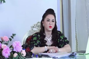 Bà Phương Hằng nói về nghệ sĩ L: "Đánh bạc hết tiền, giờ lay lắt"