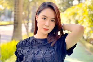 Diễn viên Hồng Diễm "Hướng dương ngược nắng" khoe ảnh đẹp buồn