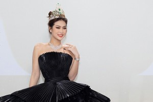 Đoàn Thiên Ân lộng lẫy trên thảm đỏ chung kết Miss Grand Vietnam 2023