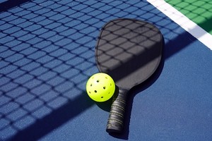 Người đàn ông đột quỵ khi đang chơi pickleball