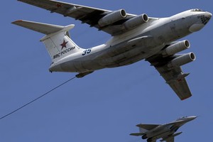 Khủng hoảng Ukraine khiến Trung Quốc không có “bầu sữa” Il-78?