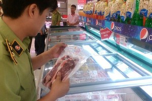 Lotte Mart bị "sờ gáy" vì mập mờ... lừa người tiêu dùng