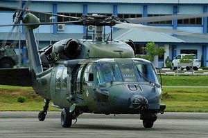 Brunei biếu 4 trực thăng S-70A cho Malaysia