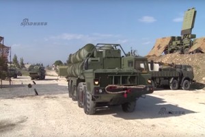 Cận cảnh trận địa tên lửa phòng không S-400 tại Syria