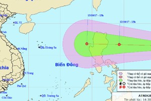 ANTĐ mới đi qua, miền Trung lại sắp hứng bão số 11