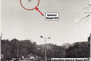 Kỳ bí bức hình quả bóng chứng minh UFO có thật