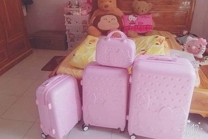 Cô gái cuồng Kitty: Mong quý khách tặng quà Hello Kitty thay cho mừng phong bì