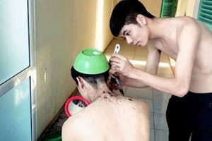 Những hình ảnh hài hước khó đỡ của học sinh, sinh viên