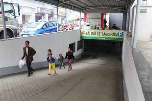 Rơi xuống tầng hầm Big C Vinh, một phụ nữ tử vong