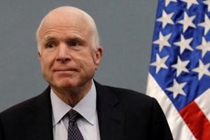 Thượng nghị sĩ Mỹ John McCain mắc ung thư não