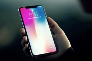 Không thích nghi được thay đổi, một số người dùng trả lại iPhone X đã mua