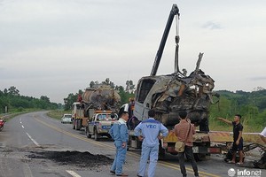 Cao tốc Hà Nội - Lào Cai bị “đứt”, dự kiến 2 tháng mới thông tuyến