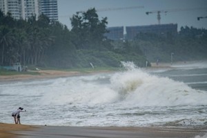 230.000 người Trung Quốc phải sơ tán vì bão Talim đổ bộ