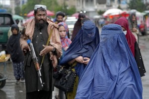 Taliban cấm phụ nữ Afghanistan thăm công viên quốc gia