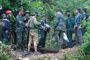 Toàn cảnh ngày thứ hai giải cứu các phu vàng mắc kẹt