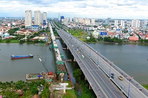 Hợp long cầu metro vượt sông Sài Gòn