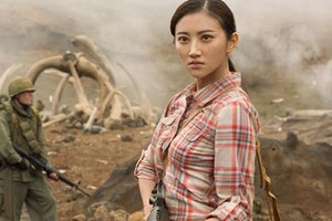 “Thế lực” khủng của mỹ nhân đẹp nhất phim Kong: Skull Island