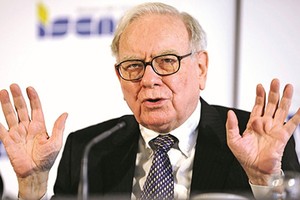 Học Warren Buffett trau dồi kĩ năng này để thay đổi cuộc đời