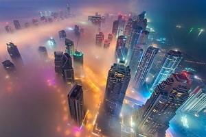 Ngỡ ngàng Dubai lộng lẫy, lấp lánh nhìn từ trên cao