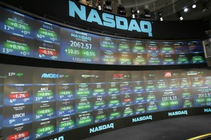 Sàn chứng khoán "khủng" Nasdaq "chết gí" vì gặp sự cố 