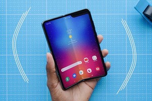 Samsung Galaxy Fold chuẩn bị xuất hiện ngoạn mục