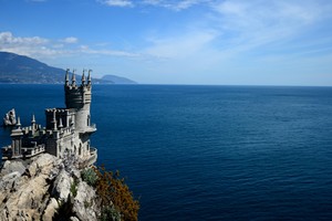 Lâu đài nổi tiếng ở Crimea có nguy cơ đổ sụp xuống biển