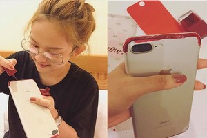 Thúy Vi "chơi ngông" làm hỏng iPhone 7 Plus mới toanh