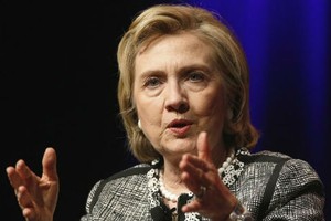 Bà Clinton chỉ trích chính sách ngoại giao của ông Obama