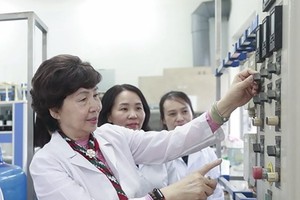 GS.TS Đặng Thị Kim Chi: “Phụ nữ làm khoa học khó gấp bội lần”