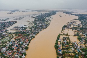 Miền Trung lũ lụt: Vietnam Airlines, Vietjet, Bamboo...chuyển hàng cứu trợ miễn phí