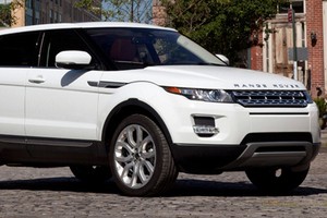 Tận mục xế hộp Trung Quốc nhái Range Rover Evoque