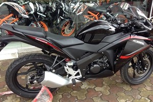 Tận mắt da thịt Honda CBR 150R vừa về Hà Nội