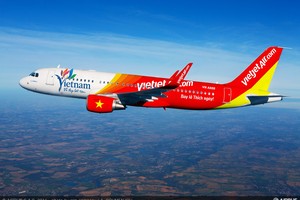 Cổ phiếu Vietjet Air tiếp tục tăng trần, khối lượng khớp lệnh tăng mạnh