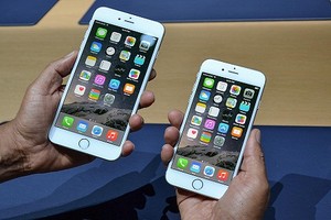 iPhone 6 và iPhone 6 Plus cháy hàng sau 1 tiếng mở bán