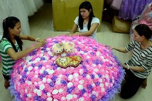 Ngỡ ngàng loạt quà đắt đỏ đại gia Việt tặng Valentine