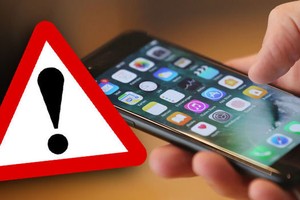 Vạch trần trò lợi dụng iPhone để lừa đảo siêu tinh vi