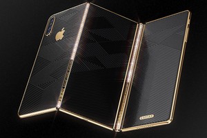 Ngắm iPhone độ màn hình gập theo phong cách Samsung Galaxy Fold