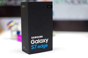 Ảnh Samsung Galaxy S7 edge màu đen bóng đầu tiên tại VN