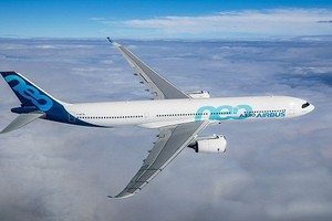 Ngắm máy bay A330neo mới toanh của "ông lớn" Airbus 