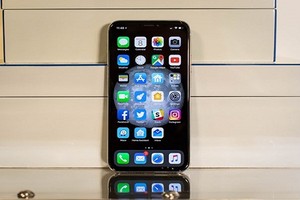 Vén màn bí ẩn Galaxy S9 khiến iPhone X “ăn không ngon, ngủ không yên“