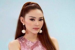 Gây tranh cãi khi ngồi ghế HLV The Face 2018, Minh Hằng vẫn được ủng hộ