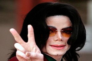 Ông hoàng nhạc Pop Michael Jackson bị tố lạm dụng tình dục trẻ em?