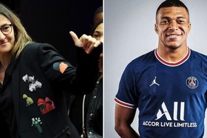 Mẹ Mbappe: Thiên chức làm mẹ khiến đám đàn ông quyền lực quay cuồng 