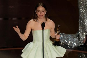 Khoảnh khắc tệ nhất Oscar 2024