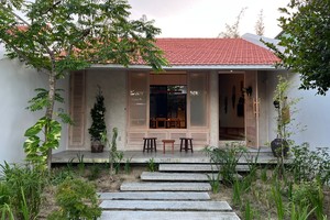 Ngỡ ngàng ngôi nhà cấp 4 ngói đỏ đẹp ngang resort