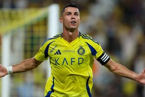 Giàu nhất giới thể thao, Cristiano Ronaldo có bao nhiêu tiền?