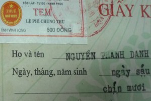 Hàng ngàn người... đổi họ vì cán bộ viết “ngọng“