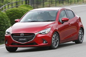 Mazda2 mới cóng lộ ảnh "nóng" tuyệt đẹp trước ngày ra mắt