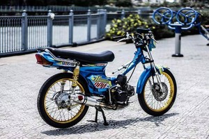 Honda Dream phiên bản nước tăng lực đầy cá tính