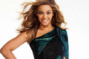 Nhìn lại một năm đầy khác biệt của Beyoncé